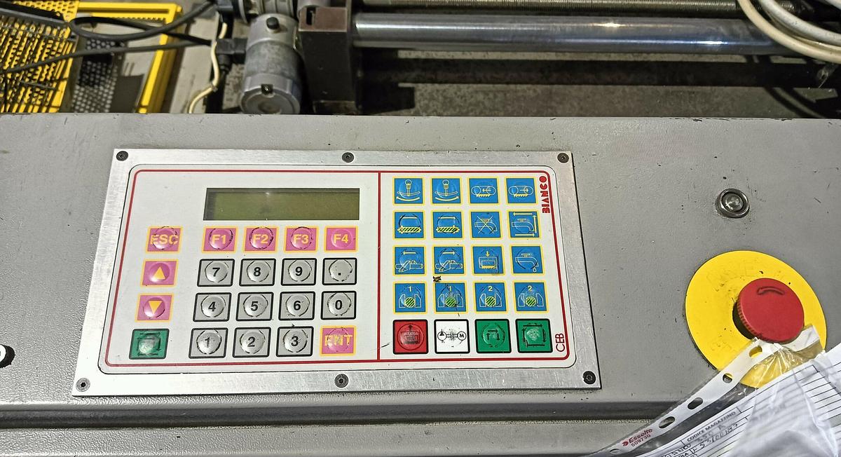 Used 1997 WHITE SAWING MACHINE mod.350 A