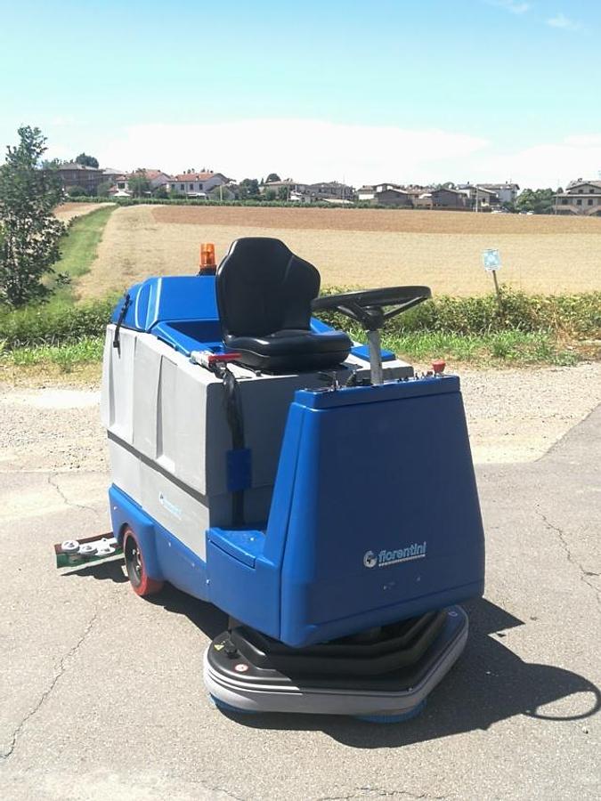 Gebraucht 2023 GLÄTTERSCHUIDERREINIGER I38 JAHR 2023