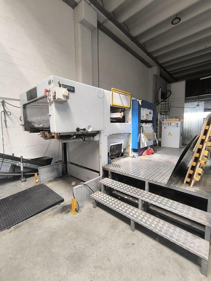 Used 1975 Wupa 4.1 Automatic Flatbed Die Cutter