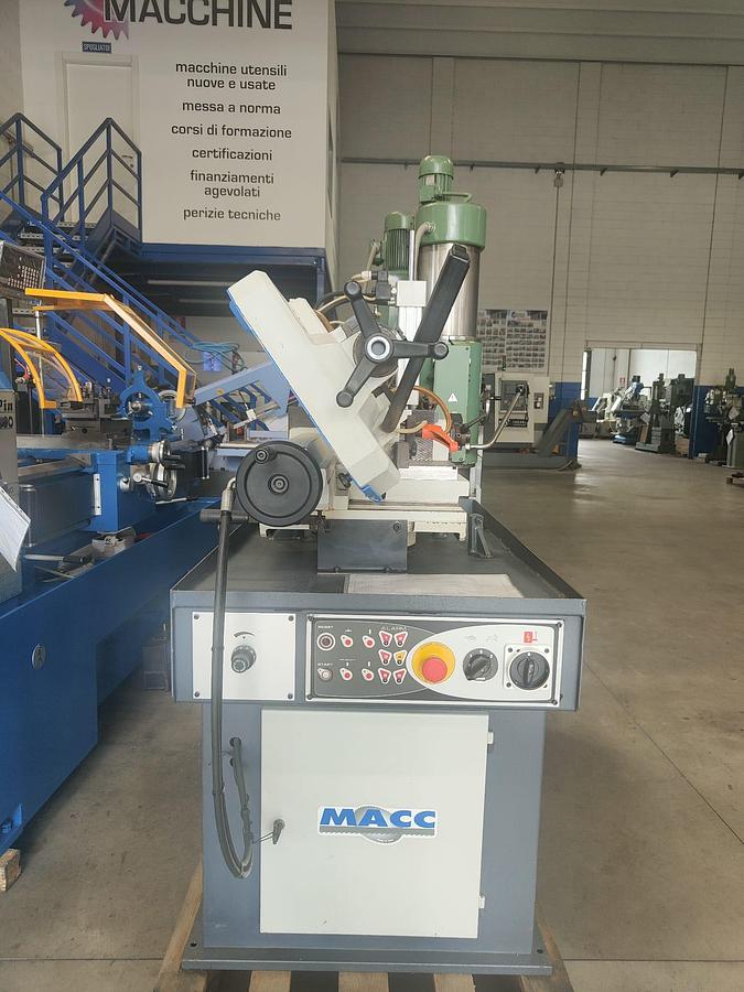 Used 2007 MACC SAWING MACHINE mod. SPECIAL 300 SI