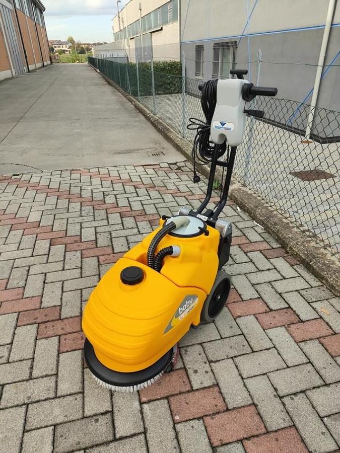 Refurbished AGILE FLOOR CLEANER REFURBISHED BABY