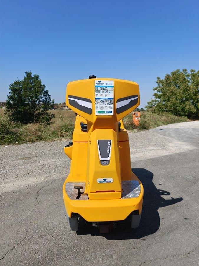 Refurbished 2024 INDUSTRIAL FLOOR CLEANER CORAL 50 REVISED