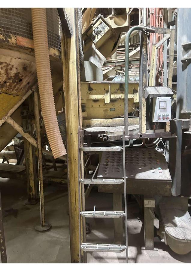 Used Complete dry petfood manufacturing plant