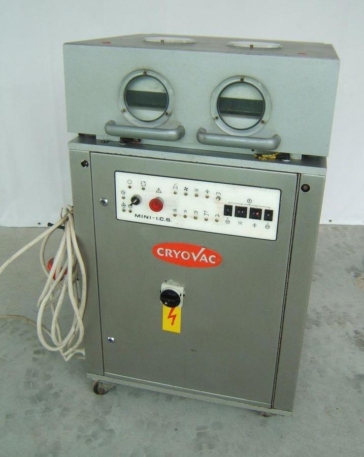 Usato Macchina confezionatrice sottovuoto Marca CRYOVAC mod. MINI I.C.S.