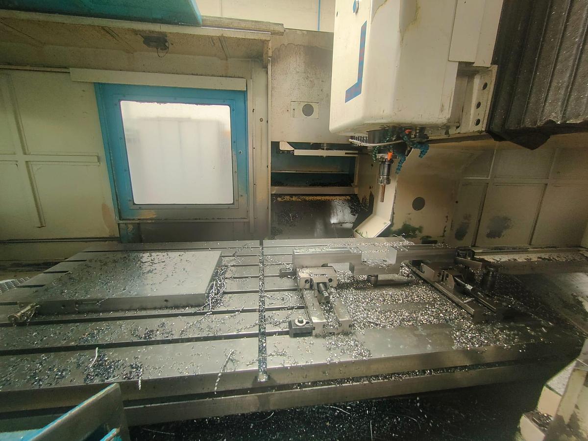 Used 2001 VERTICAL PORTAL CENTER KONDIA model.HM2010