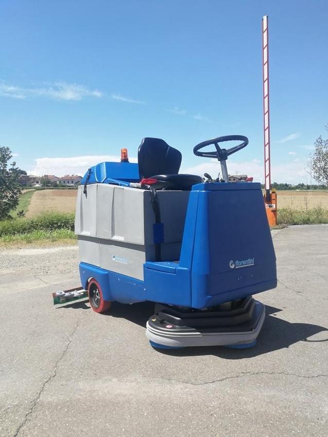 Gebraucht 2023 GLÄTTERSCHUIDERREINIGER I38 JAHR 2023