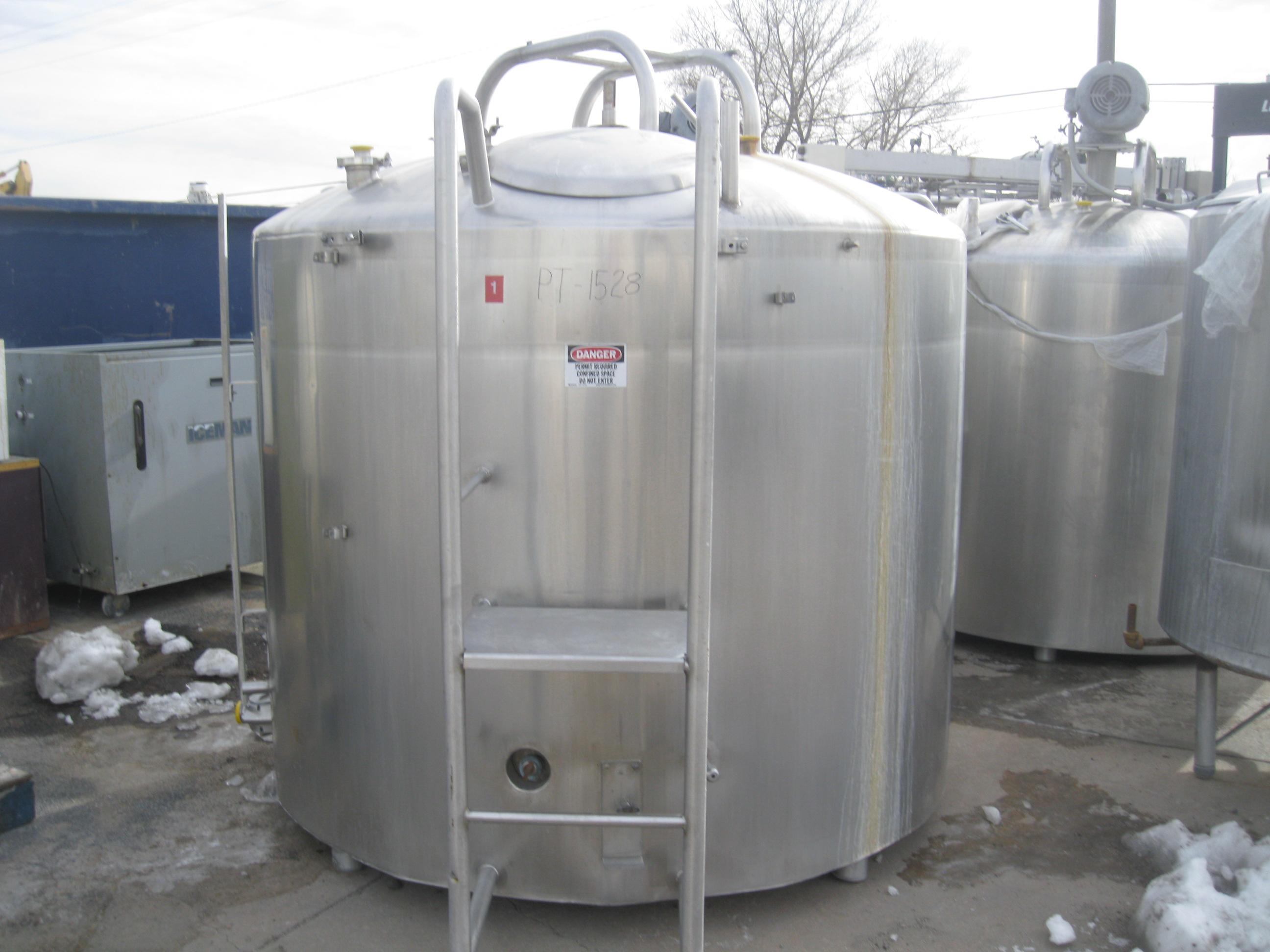 Usado 800 GALLON PROCESSOR TANK
