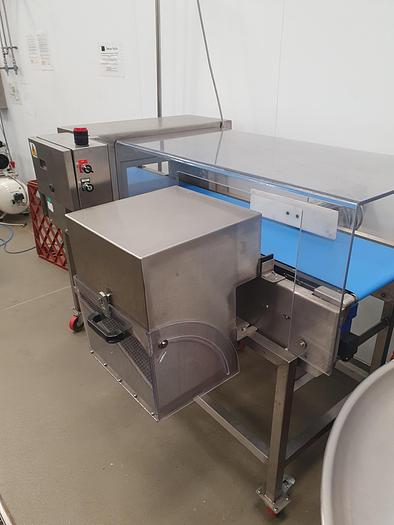 Used Fortress Phantom  Metal Detector