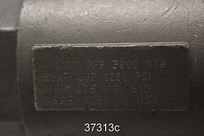 Used Jamesbury 1.5" Pneumatic Ball Valve, 1.5 9FB 3600 XTB, Threaded #37313