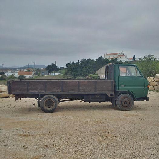 Usado 1980 TOYOTA Dyna BU30 300 on 6 studs truck