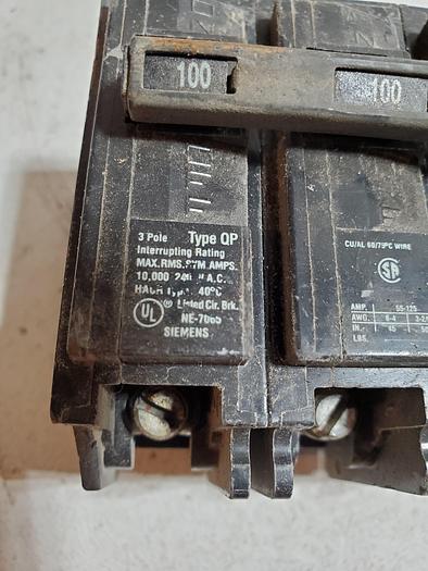 Used SIEMENS B3100 3 Pole 100 Amp 240 V Type BL Breaker BL3100 (F1)