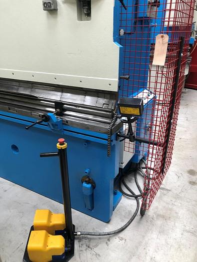 Usato PIEGATRICE  F. RIBOLDI IDRAULICA 3000 X 80 ton