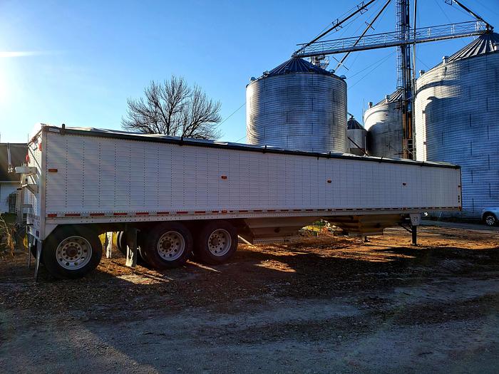 Used 2011 Wilson DWH500 PaceSetter Hopper Trailer