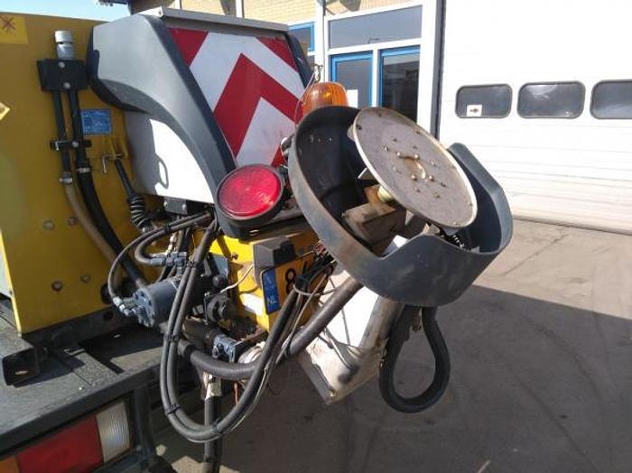 Gebruikt 2005 Hyundai H 200 pickup with spreader Nido stratos B08-15VALN