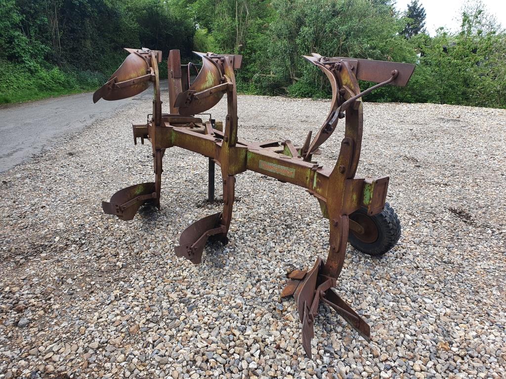 Used Dowdeswell DP7 3 Furrow Plough