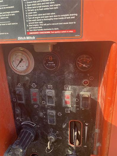 Used 2009 Ditch Witch FX60 Vac Tank Setup