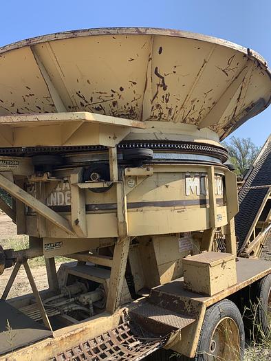 Used 1998 Morbark 1000 tub grinder