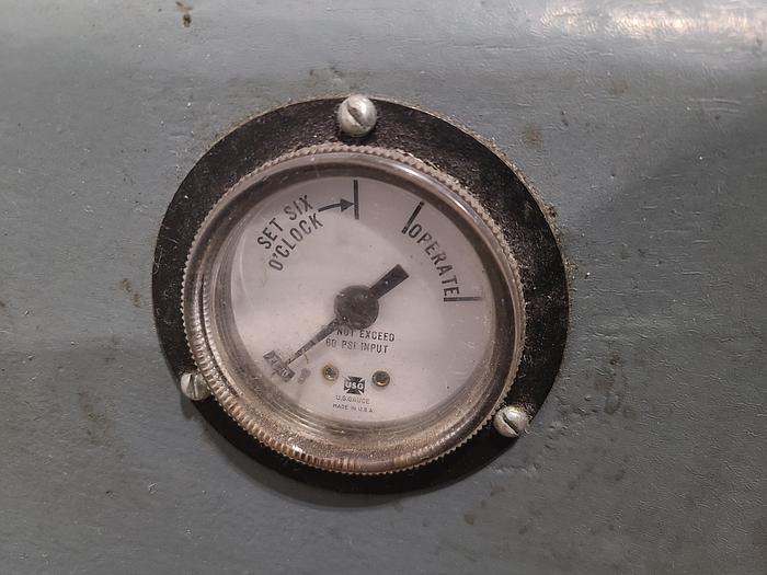 Used Edmunds Air-O-Limit Guage