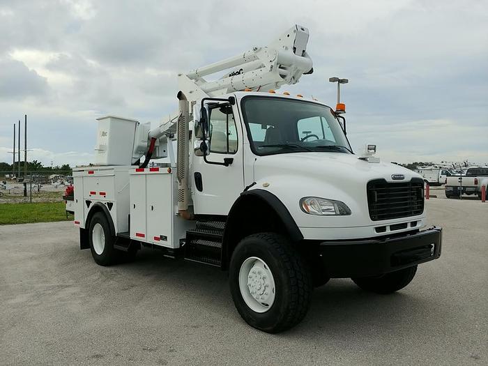 Used Altec TA41M 46 ft Articulating & Telescopic Material Handling Bucket Boom on 2009 Freightliner - G6484