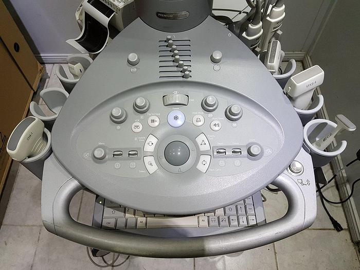 Gebraucht Siemens Acuson Antares Premium Edition 10032746 Ultraschallgerät Flachbildmonitor 5 Sonden Drucker