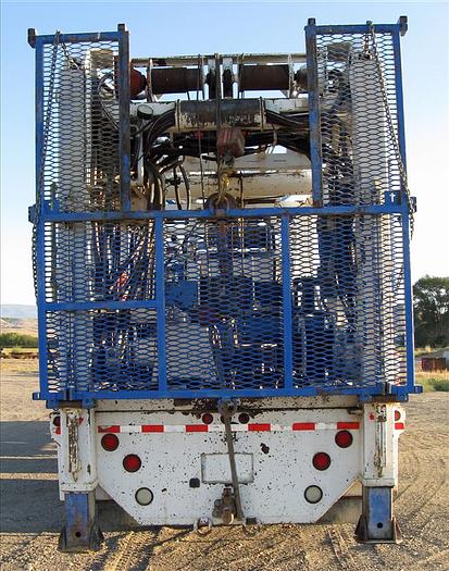 Used 2006 Sterling LT9500 Pulling Rig