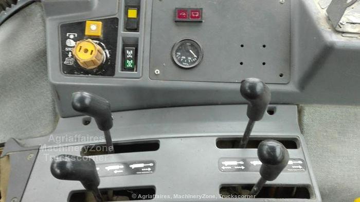 Usato 1993 Ford 7840 DT