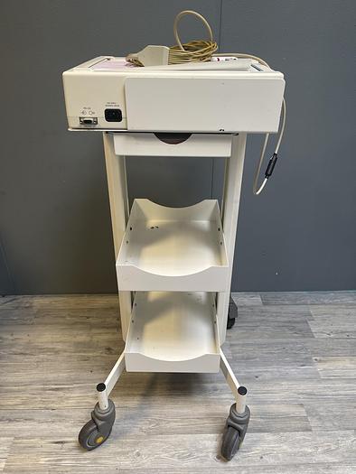 Gebraucht Mortara ELI 250 EKG Gerät auf Trolley