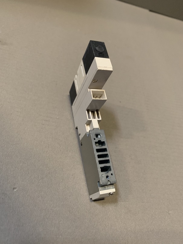 Used SMC Solenoid Valve VQ1200-5