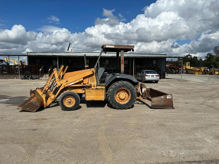 Used 2001 CASE 570LXT BOX BLADE TRACTOR