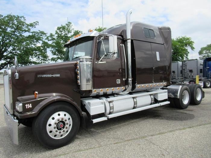 Used 2006 WESTERN STAR 4900FA
