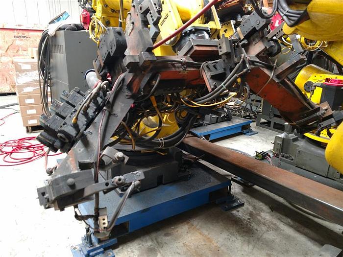 Used Fanuc R-2000iA/200F