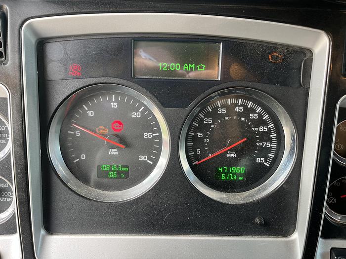 Used 2014 KW T800 Tri-Axle Dump Truck #5549