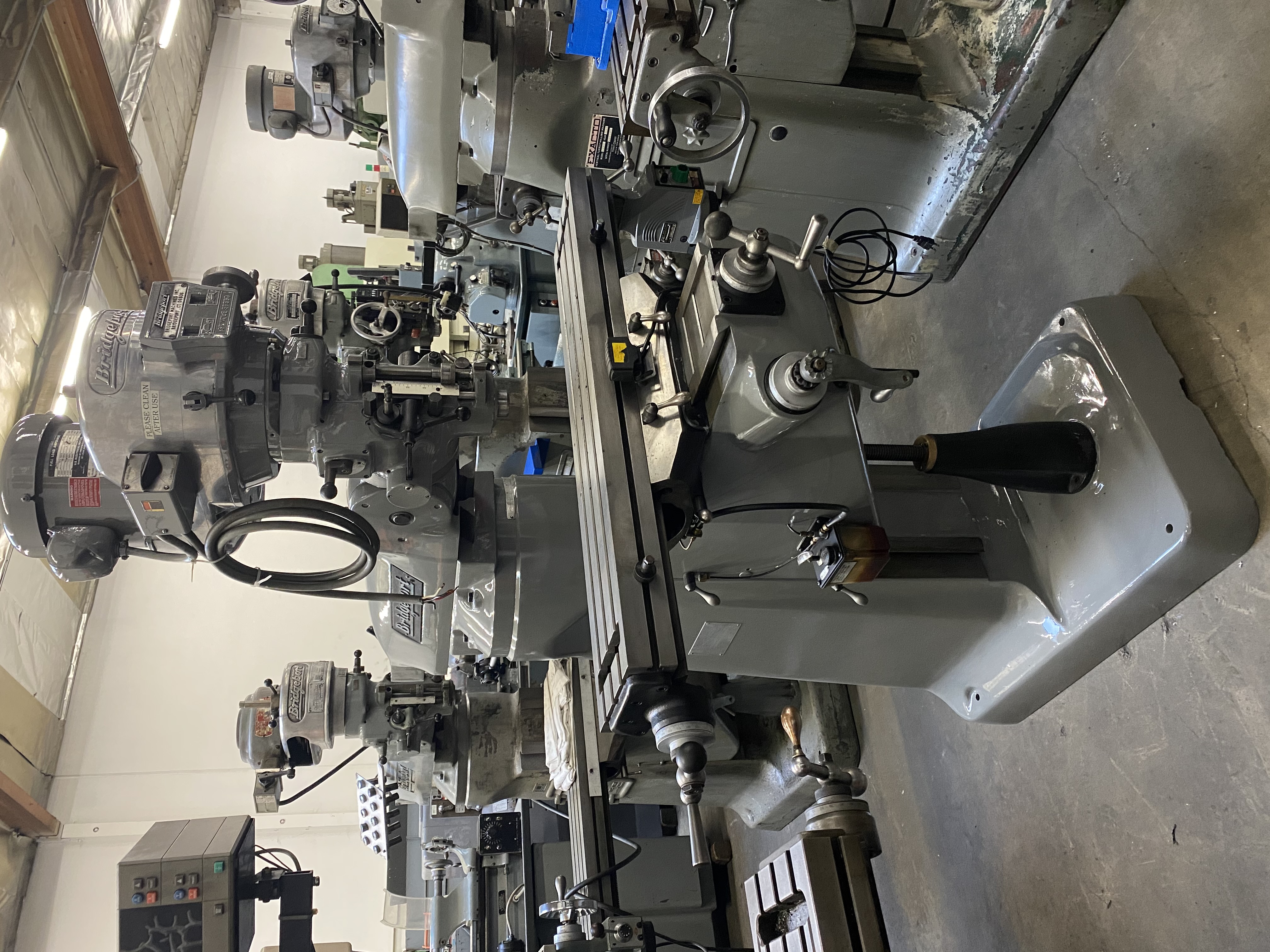 Used BRIDGEPORT SERIES 1 , 9 X 42 TABLE , POWER FEED s/n BR256215 #5635