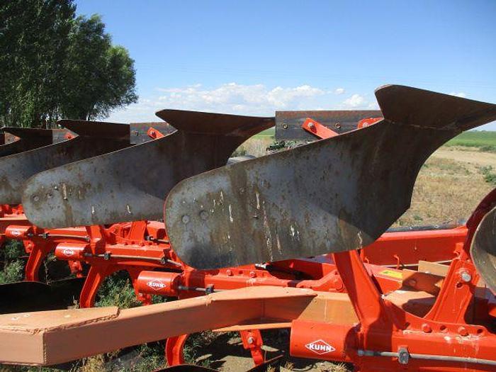 Used Kuhn Multi-Master 183 Plow - 6 Bottom