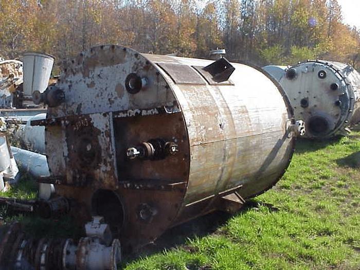 Used 2,300 GALLON TANK – S/S – JACKETED BOTTOM