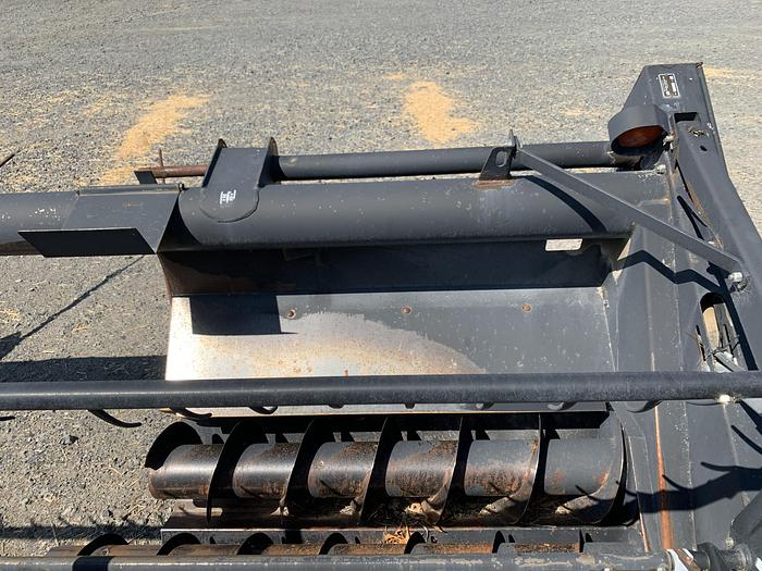 Used 1998 Macdon 942 14’ Multi-crop head