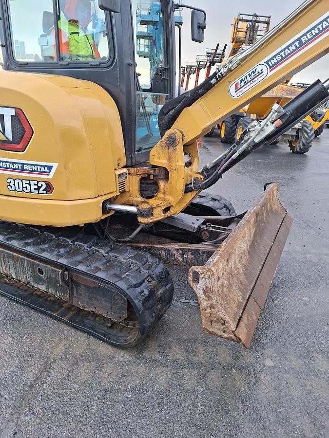Used CAT 305E2