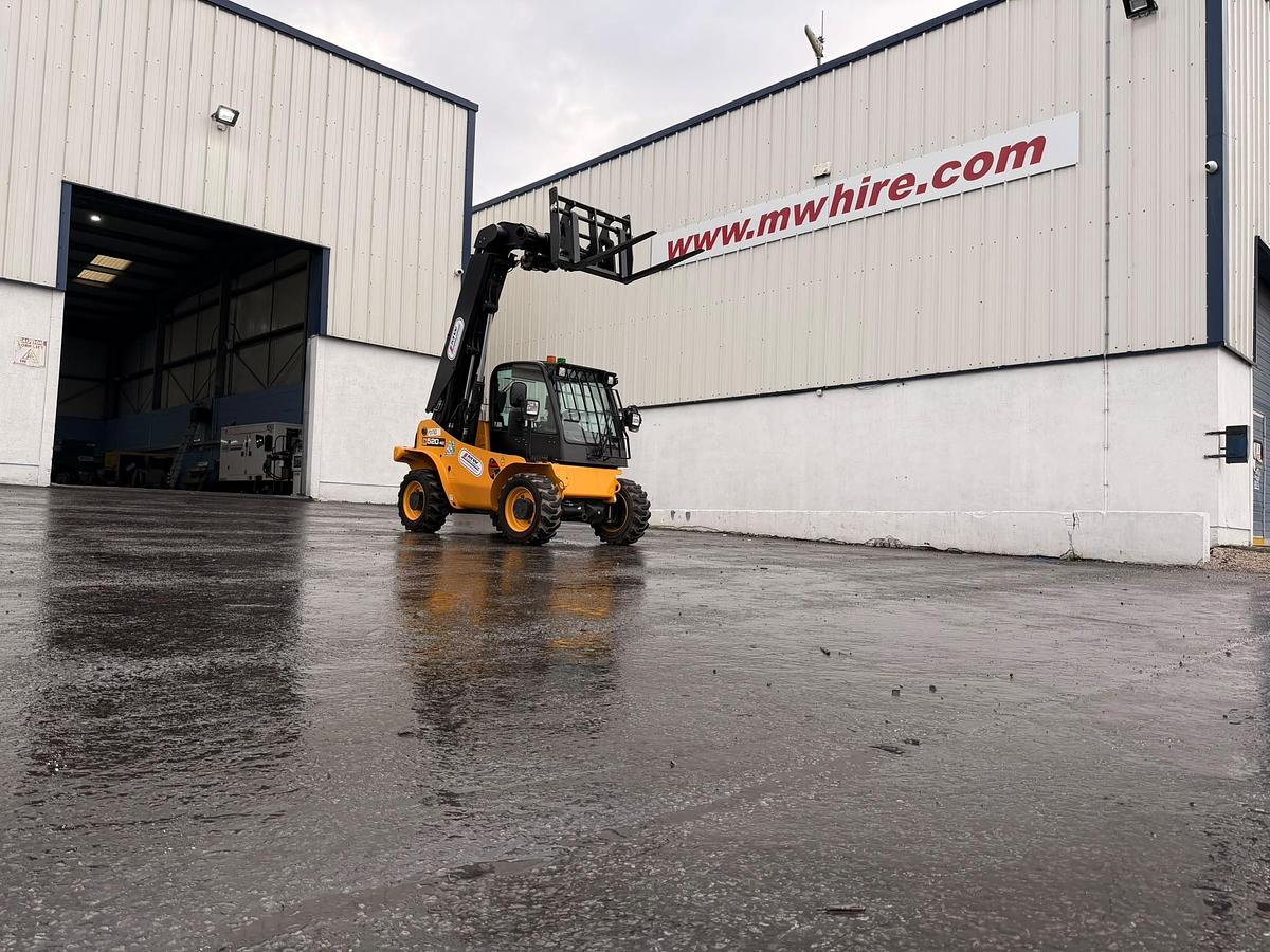 Used JCB 520-40