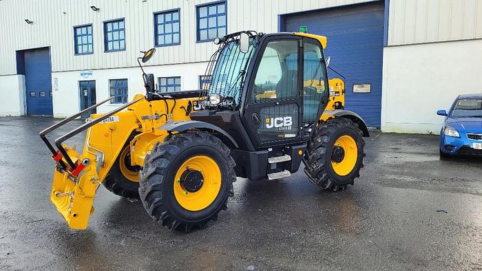 Used 2022 JCB 535-95