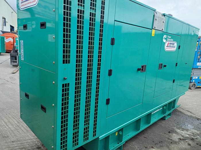 Used 2021 CUMMINS C220D5E