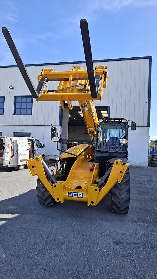 Used JCB 533-105