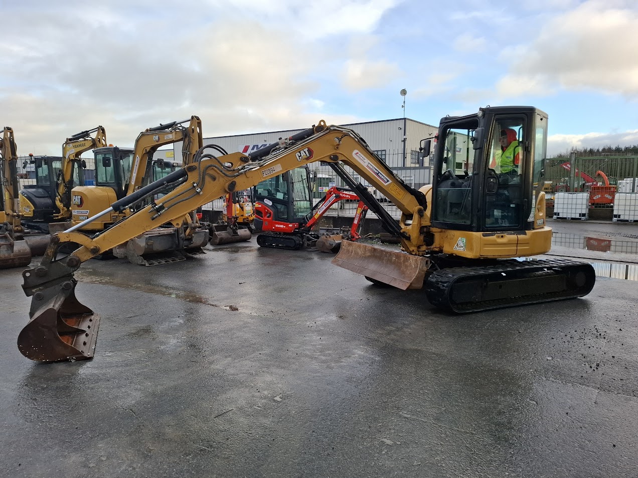 Used CAT 305E2