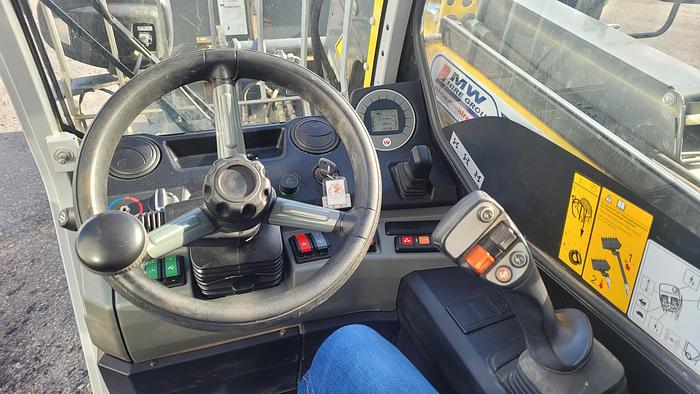 Used Wacker Neuson TH412 Telehandler. 2021