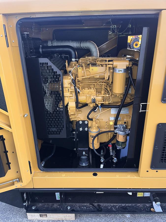 CAT DE88E0 Generator