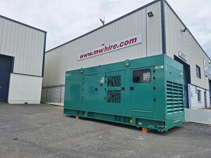 900KVA Cummins