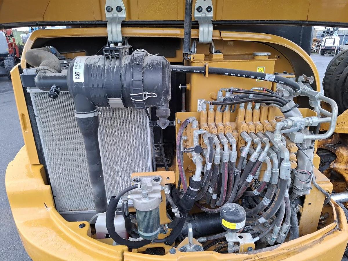Used CAT 305E2