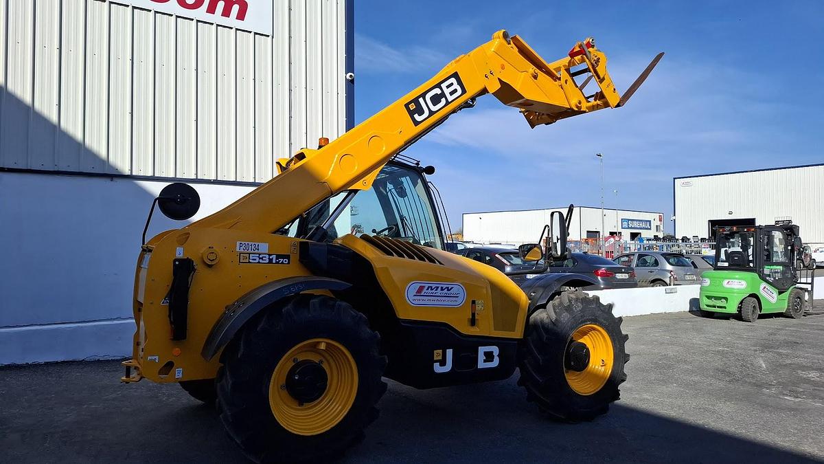 2023 JCB 531-70