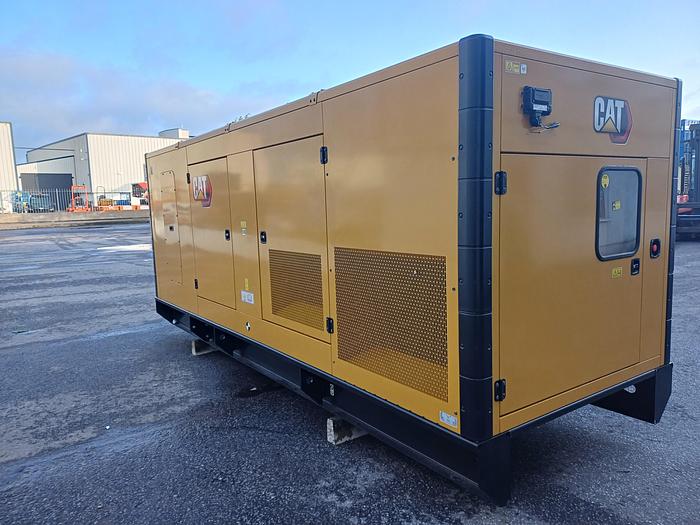 CAT 715 KVA Silent Generator