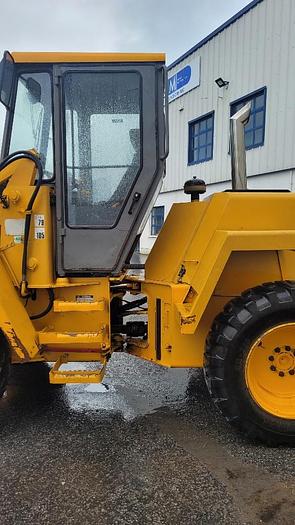 Used JCB 425