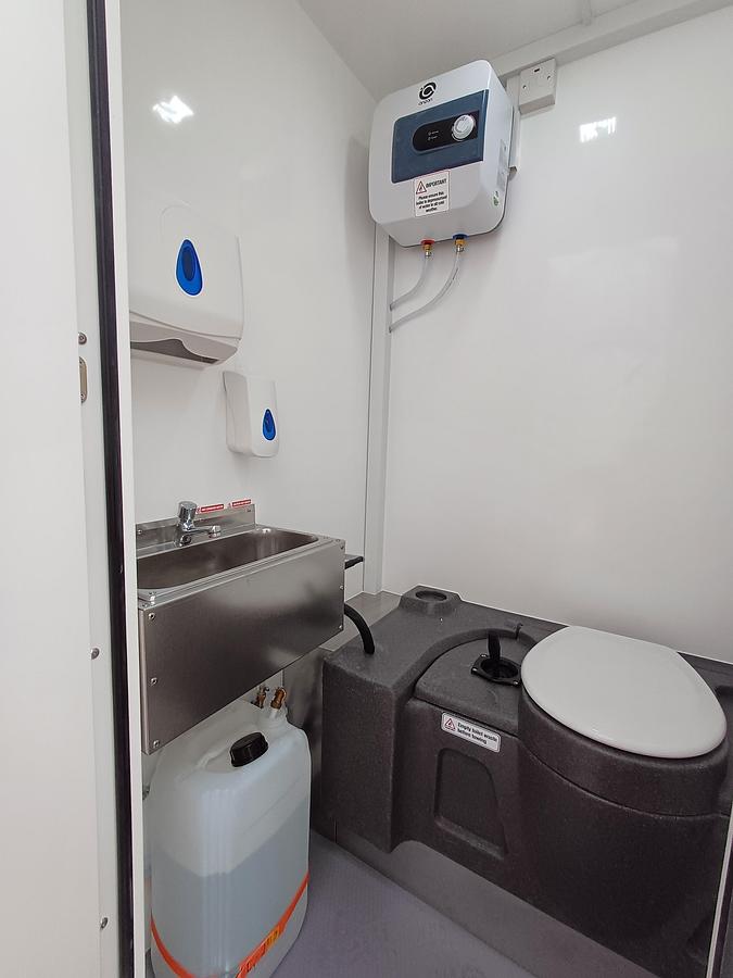 Ecosmart towable 12ft Welfare Unit